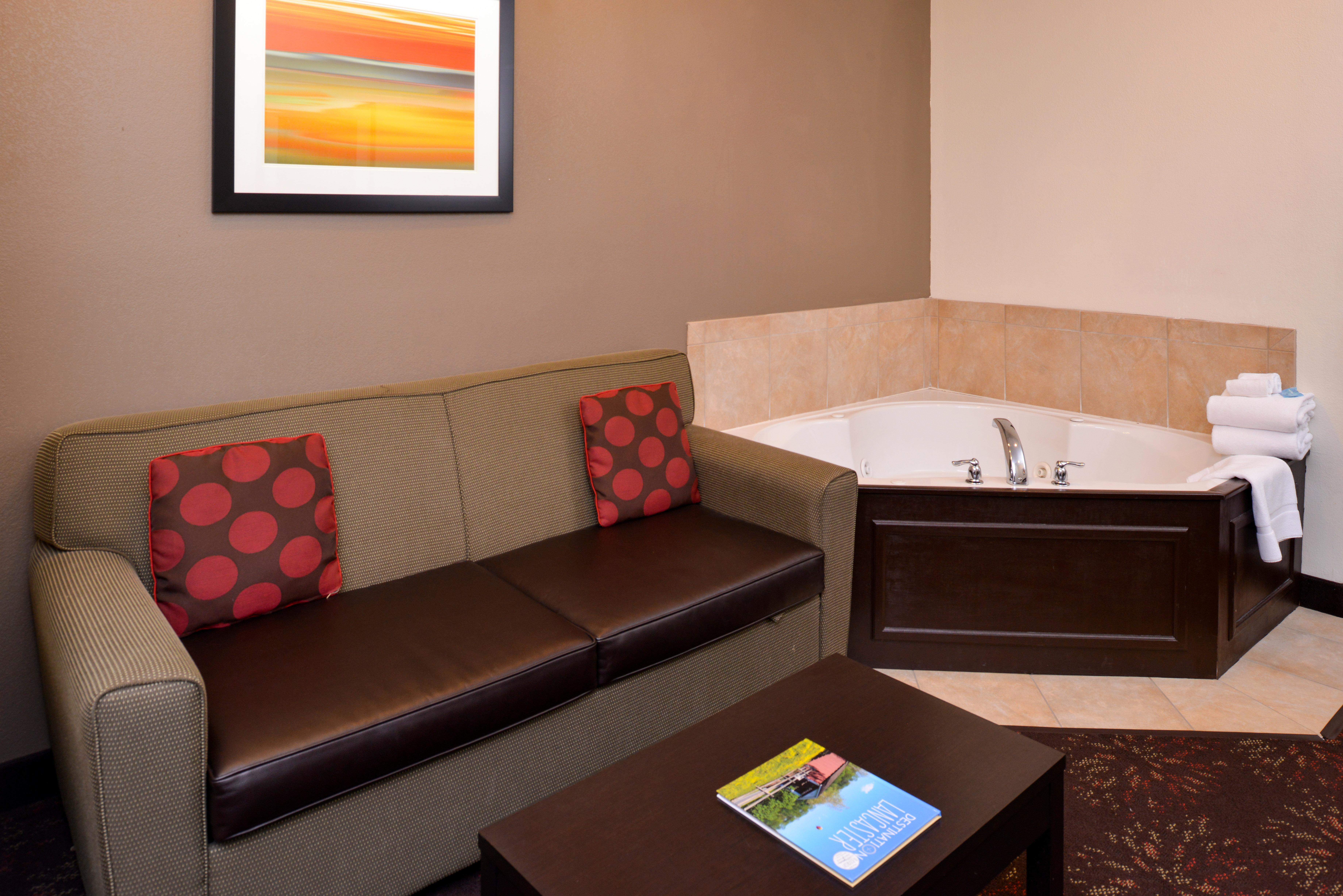 Holiday Inn Express Hotel & Suites Lancaster-Lititz By Ihg Dış mekan fotoğraf