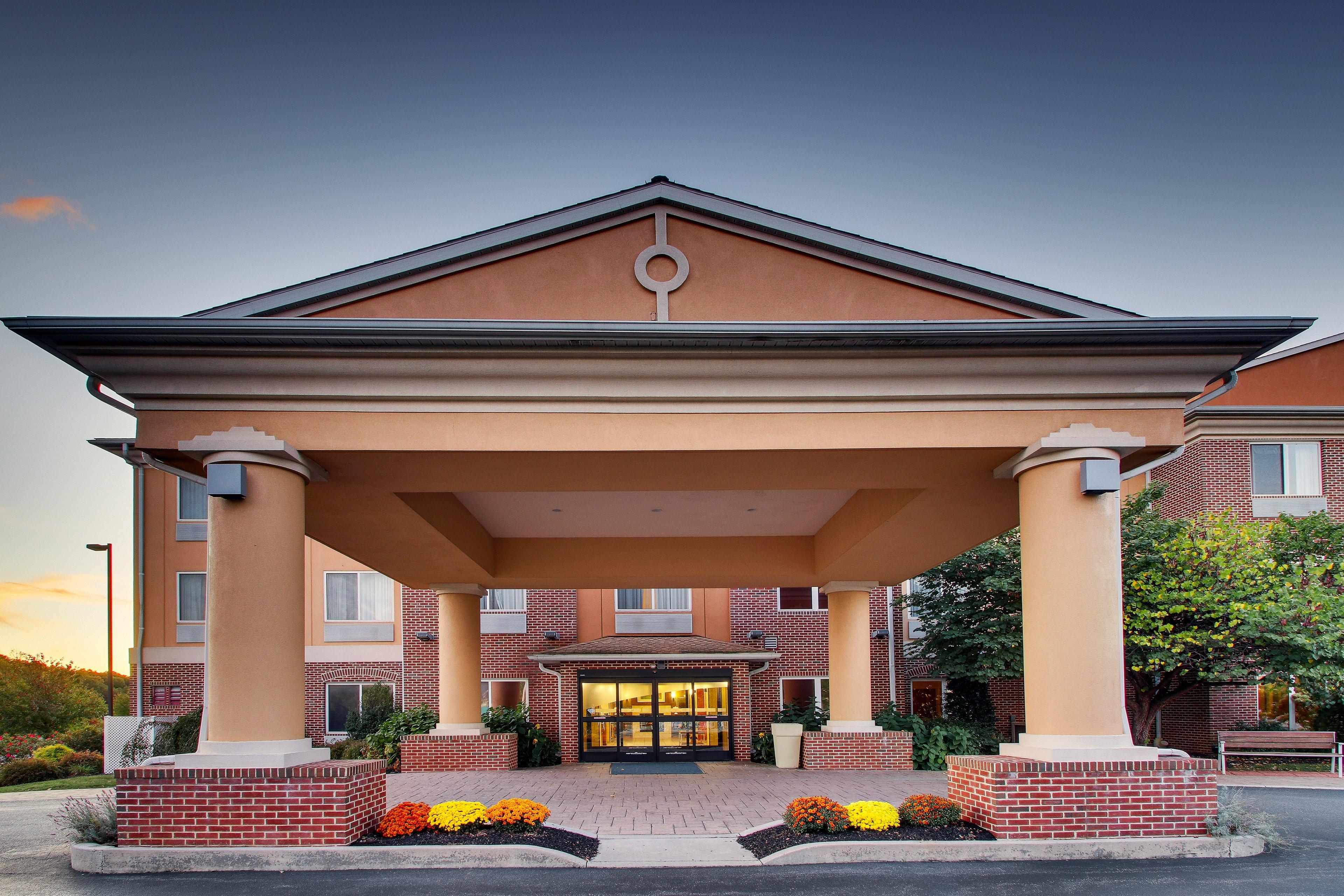 Holiday Inn Express Hotel & Suites Lancaster-Lititz By Ihg Dış mekan fotoğraf