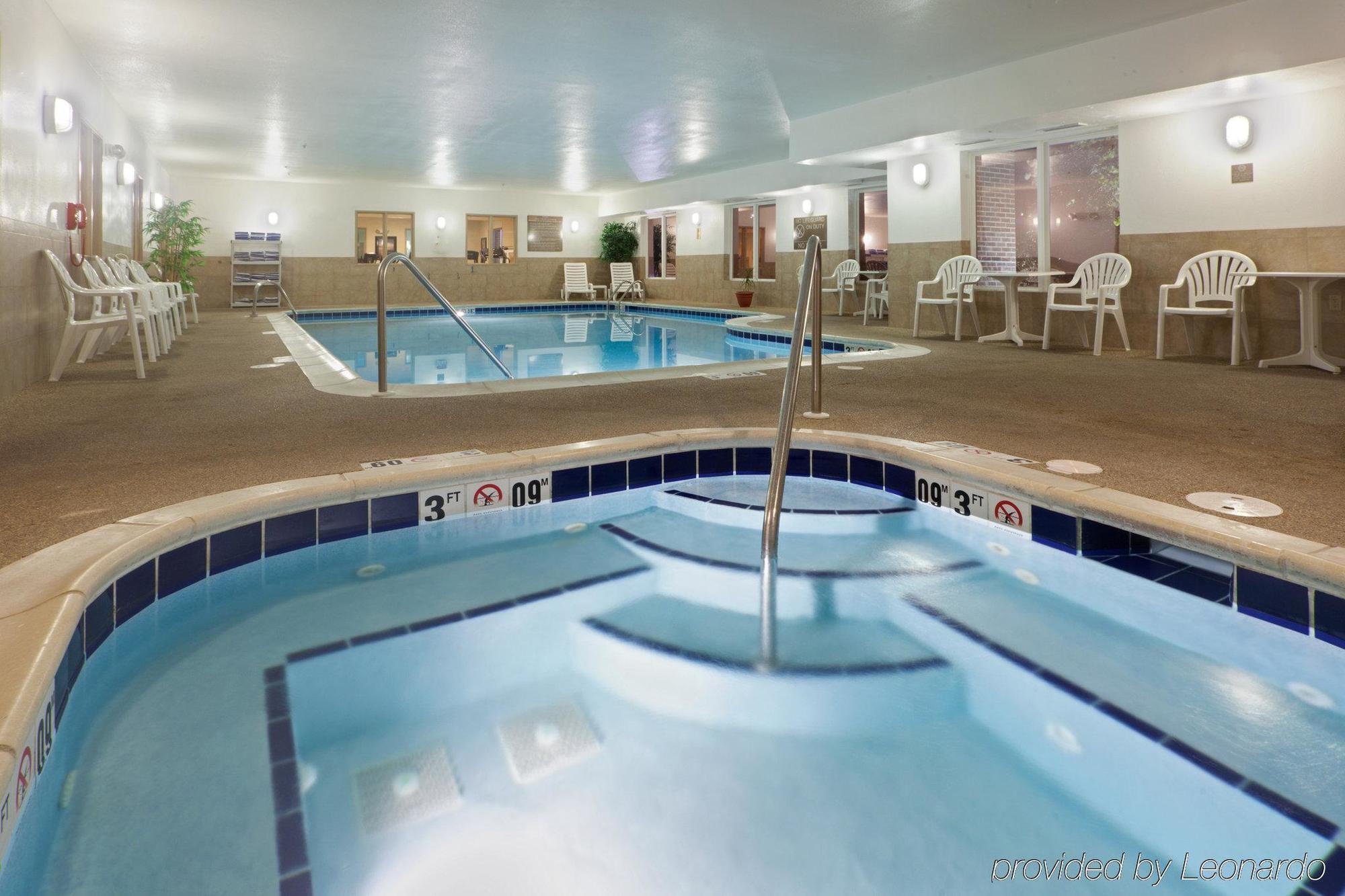 Holiday Inn Express Hotel & Suites Lancaster-Lititz By Ihg Konforlar fotoğraf