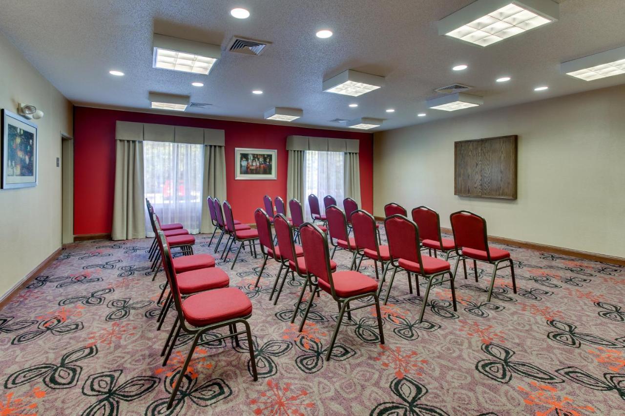 Holiday Inn Express Hotel & Suites Lancaster-Lititz By Ihg Dış mekan fotoğraf